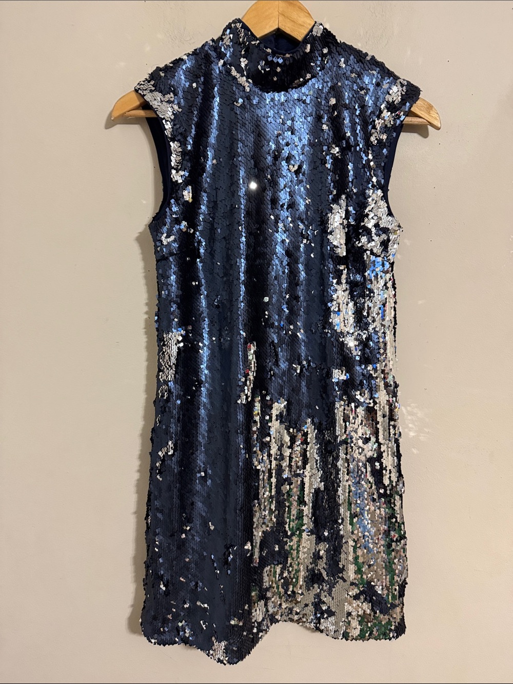 Ali & Jay Double Platinum Sequin Mockneck Sleeveless Mini Dress size S Party